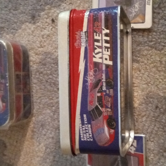 Trading Cards - Picture 4 of 11